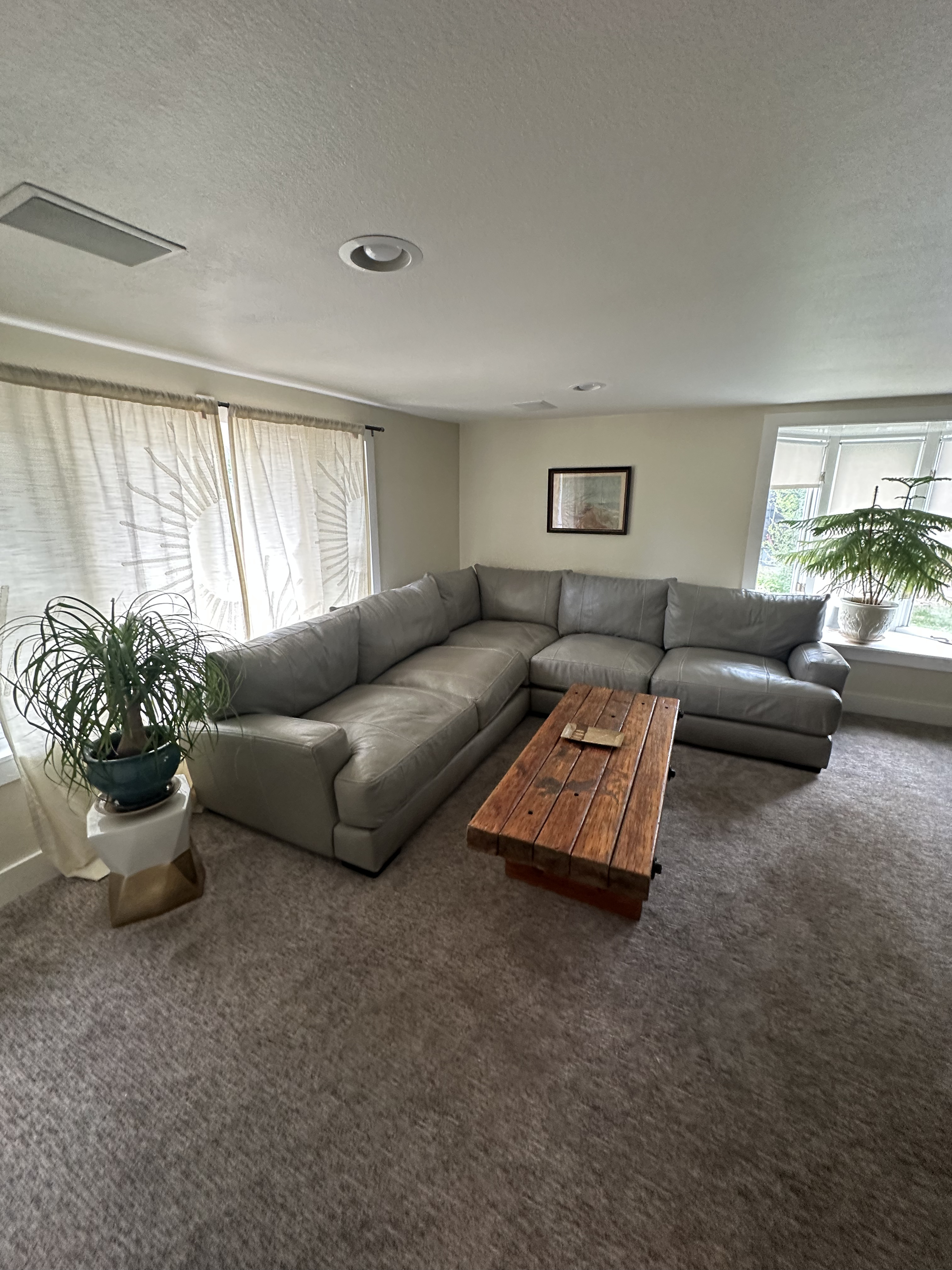 Living room before cleaning